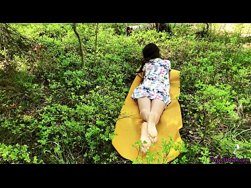 ❤️ Mgeni kwenye Tinder Anajichua Pussy Yangu na Kutombana kwa shauku msituni Ponografia yenye ubora ﹏